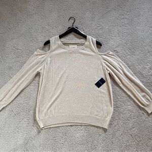 NWT Lucky Brand sweater with shoulder cutouts size XL